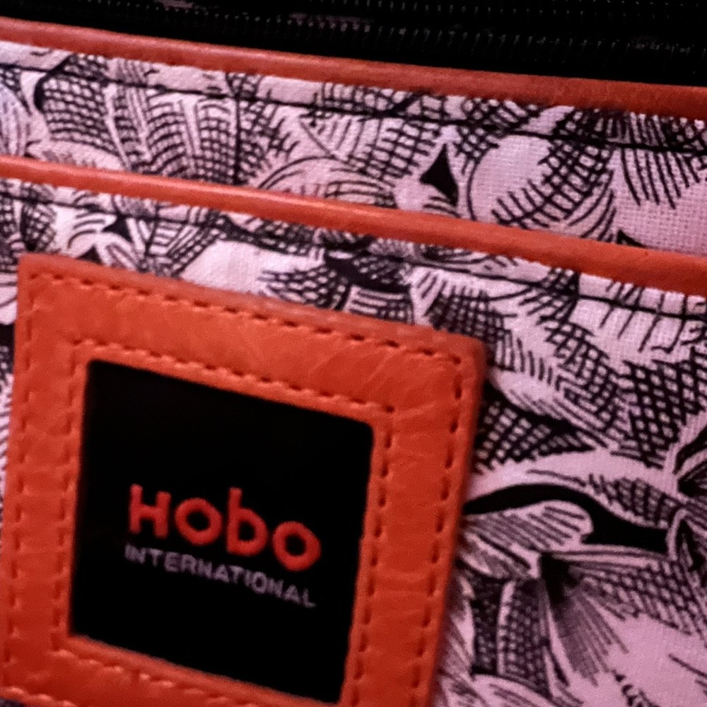 Hobo International Fold Over Clutch Pumpkin Orange Leather Handbag - Picture 8 of 11
